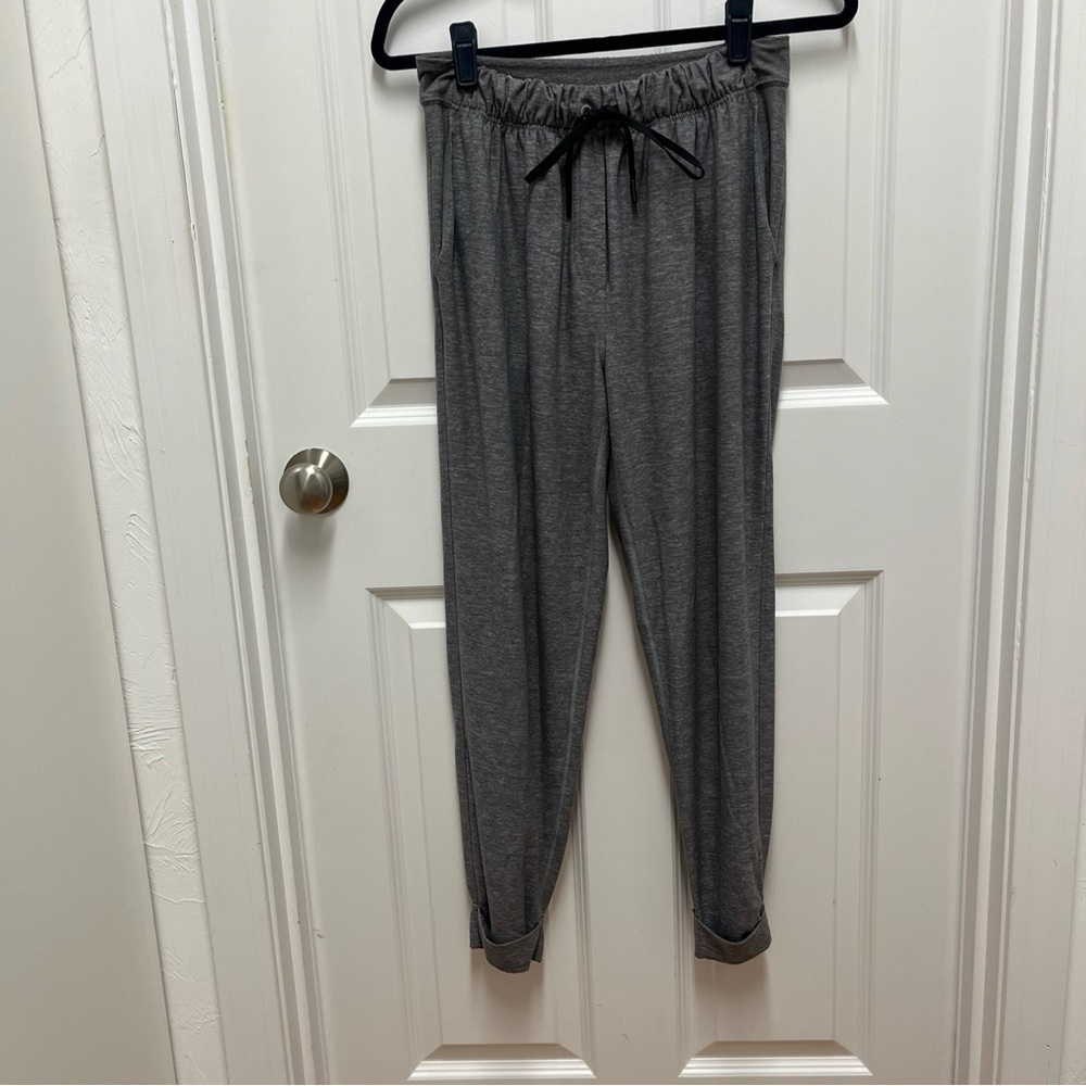 Lululemon Women High Rise Pants Gray‎ Pockets Drawstring Elastic Waist